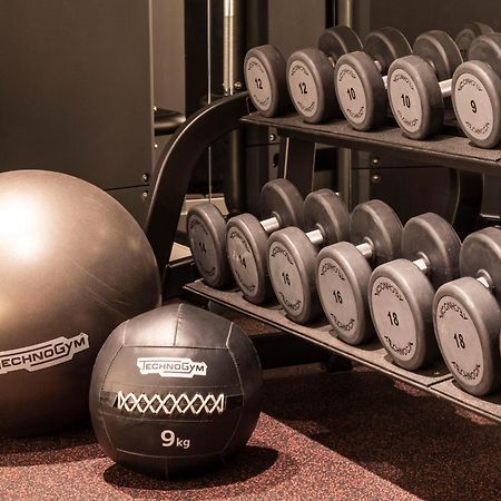 Virgin Hotels 爱丁堡 外观 照片 Dumbbells and exercise balls