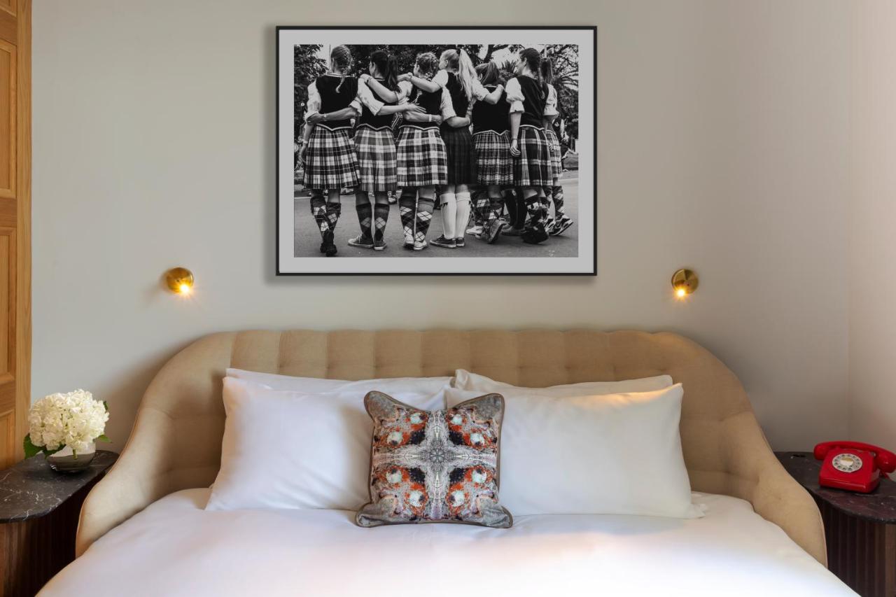 Virgin Hotels 爱丁堡 外观 照片 A photograph of the 1967 New York City Gay Pride Parade by Jack Delano
