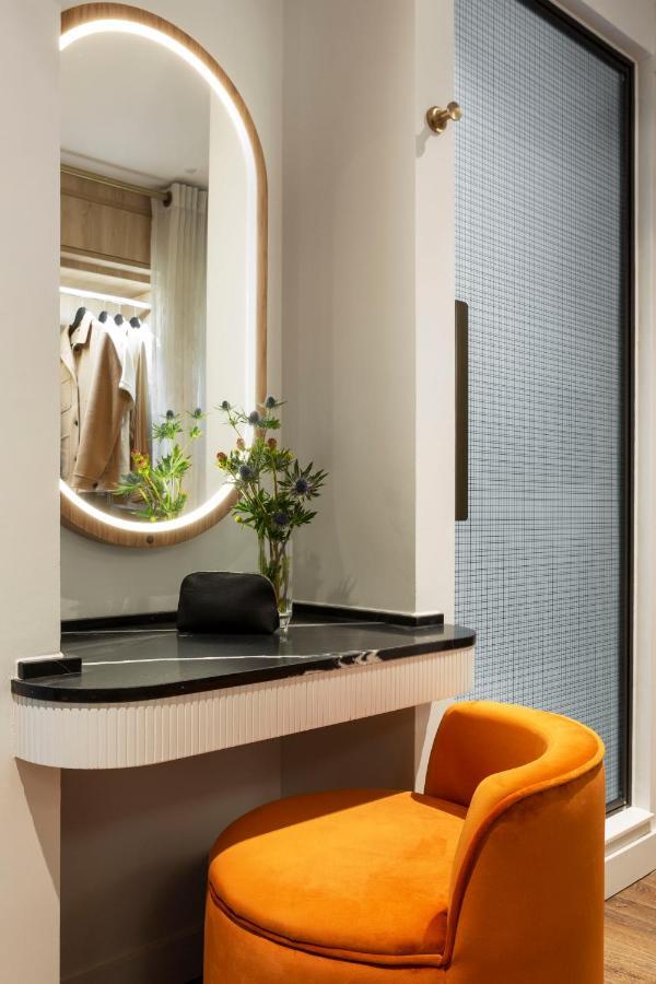 Virgin Hotels 爱丁堡 外观 照片 A bathroom in a hotel