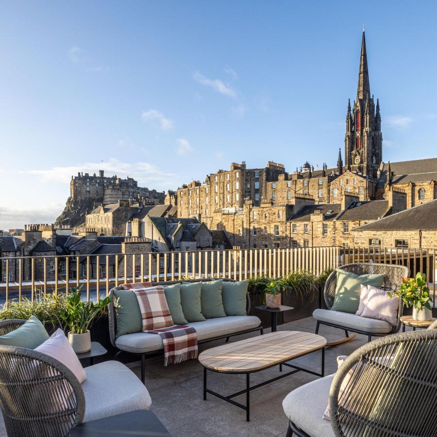 Virgin Hotels 爱丁堡 外观 照片 The Edinburgh Castle view from the rooftop terrace