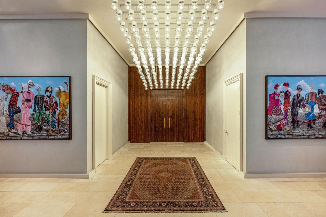 Virgin Hotels 爱丁堡 外观 照片 Entrance to the Embassy